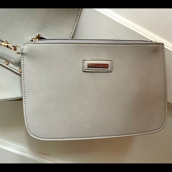 NWT 2 Piece Shiraleah “Mel” Tote and Wristlet - Picture 5 of 7